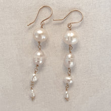 Load image into Gallery viewer, Lily Earrings
